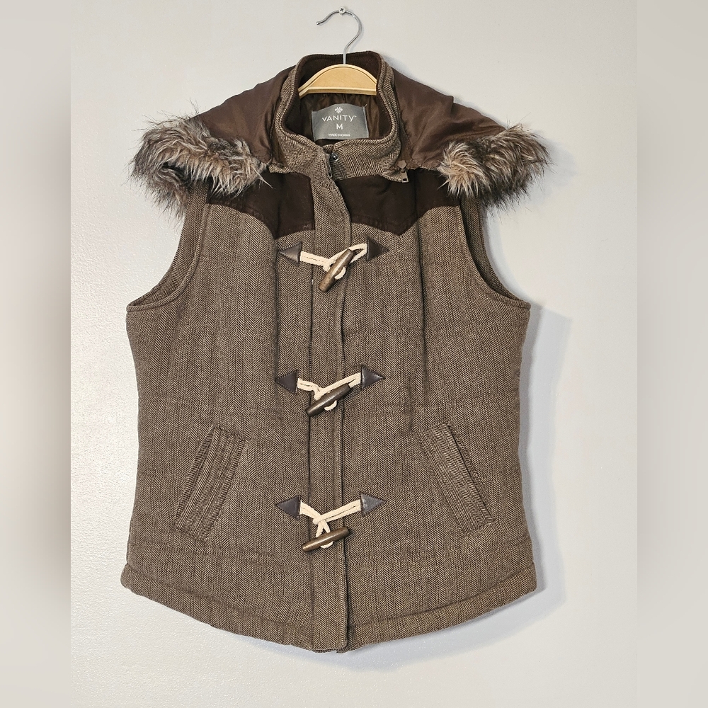 Vanity Women's Herringbone Hooded Vest, Sz M